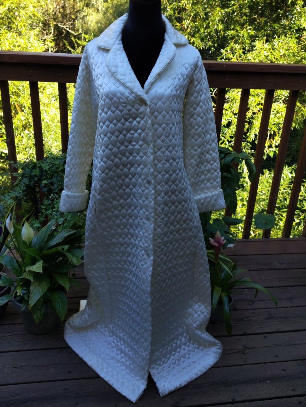 Vintage Christian Dior Ivory Quilted Housecoat/Robe, S/M Petite (item A18)